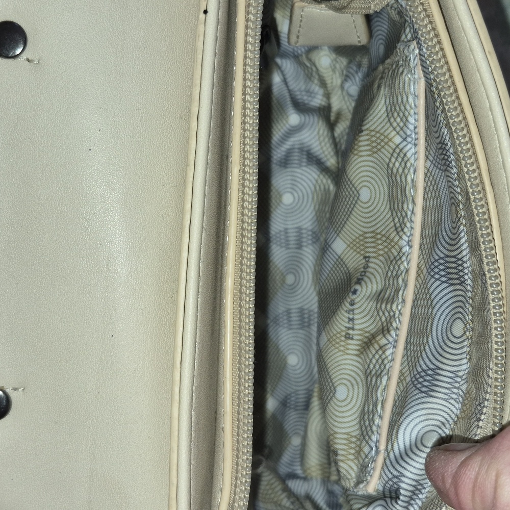 Pixie Mood Steph Vegan Leather beige/red Top Handle Boxy Crossbody Shoulder Bag - Picture 11 of 16